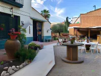 Mucha Masia Hostel Rural Urba Hotels in der Nähe von Mar Endins Cocktails Club & Karaoke