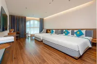 River Way Hotel Ha Long Hotel dekat Hon Gai beach