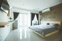 Posh 39 Hotels in Nakhon Pathom