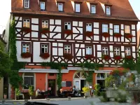 Hotel Tuchhaus Hotels in Sommerach