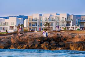 Amphora Hotel & Suites
