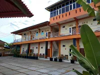Penginapan Intan Bandara Hotels in Katapiang