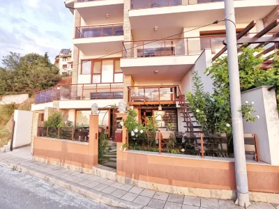 Villa Victoria  Luxury Appartment Incred. Seaview Hotels in Tschernomorez