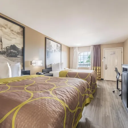 Super 8 by Wyndham Lake Charles Northeast