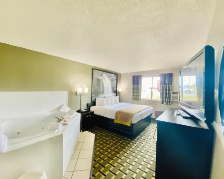 Super 8 by Wyndham Grand Rapids/Wyoming Hotels in Wyoming