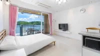 Namhae Spring, Summer, Fall, Winter Pet- Hotels in 