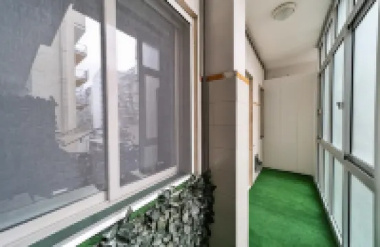 Dante 138 Class Rooms & Apartments