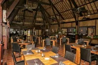 Royal Bora Bora Hotels in Nunu'e