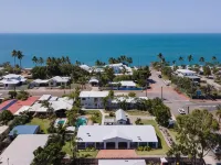 Palm View Holiday Apartments Hotels in Bowen