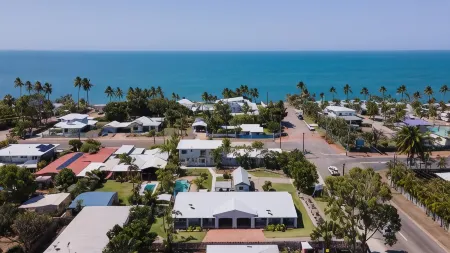 Palm View Holiday Apartments