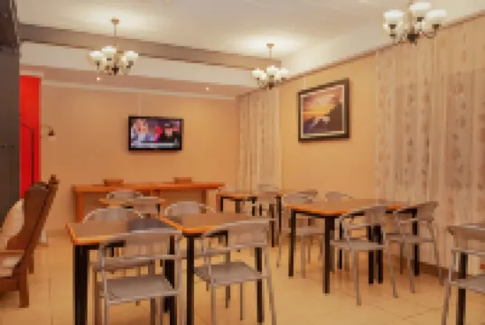 頓佩佩酒店及木屋 埃爾卡拉法特酒店