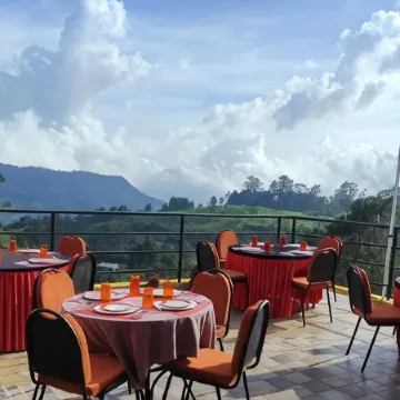 Habba Kadal Kashmiri Heritage Hotel & Hub