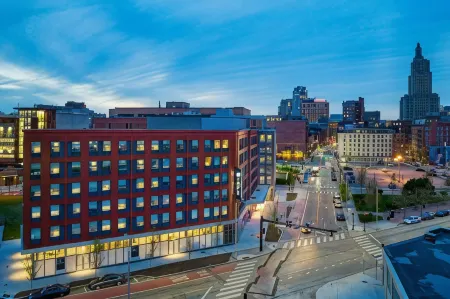 Aloft Providence Downtown Отели рядом с достопримечательностью «Парк Роджер Уильямс»
