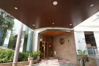 Hotel Gokul فنادق في Gandhidham