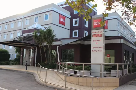 Ibis Newcastle Отели в г. Бар Бич