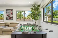 The Palms/Big Pool/Pool Table/Foosball