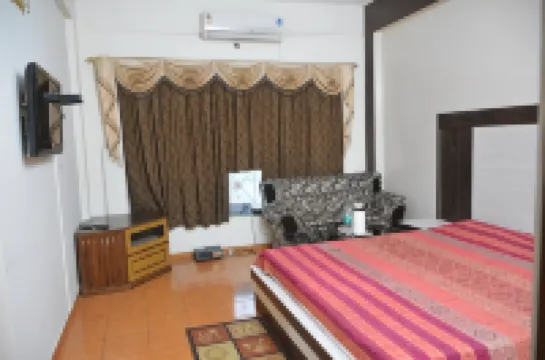 Mansarover Hotel & Banquets