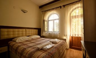 Sena Hotels