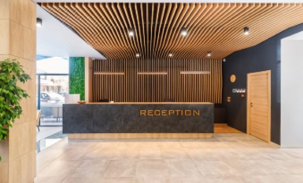 Avenue Hotel Deluxe - Housity