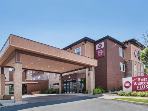 Best Western Plus Bathurst Hotel  Suites