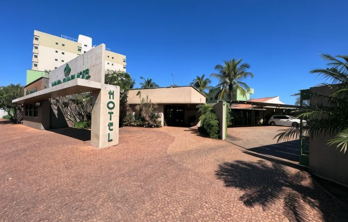 Premier Garden Hotel