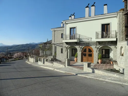 Hotel Rodovoli Hotels in Timfi