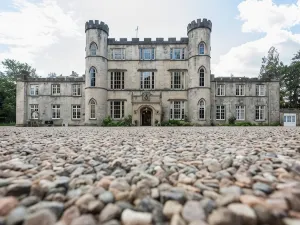 Melville Castle Hotel