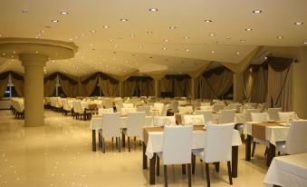 Grand Ahos Hotel & Spa