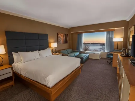 DoubleTree by Hilton Niagara Falls