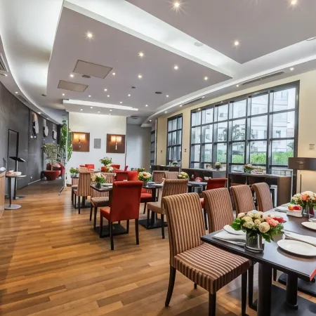 Hotel de Berny Hotele w: Antony