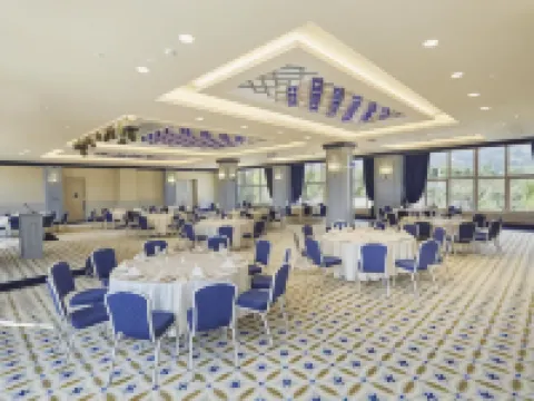 ラマダ リゾート バイ ウインダム カズダグラリ サーマル アンド スパ エドレミトのホテル