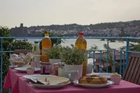 Oasis Hotels in Aci Castello