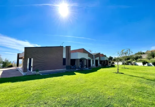 Cape House Hotels in 