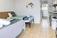 Innisfail Riverfront Motel Hotels in Mighell