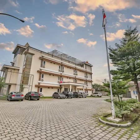 Cinere Inn & Residence