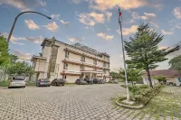 Cinere Inn & Residence - parking