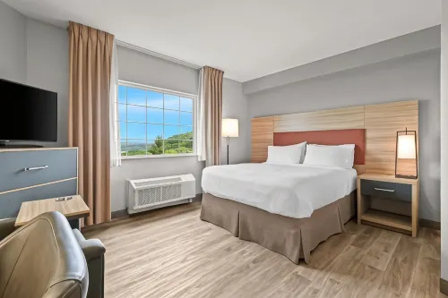 Candlewood Suites Hazleton Các khách sạn ở Xã Sugarloaf
