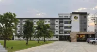 Pannara Hotel Hotels in Mueang Lop Buri District