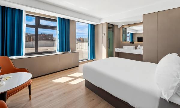 Ly New York Hotel