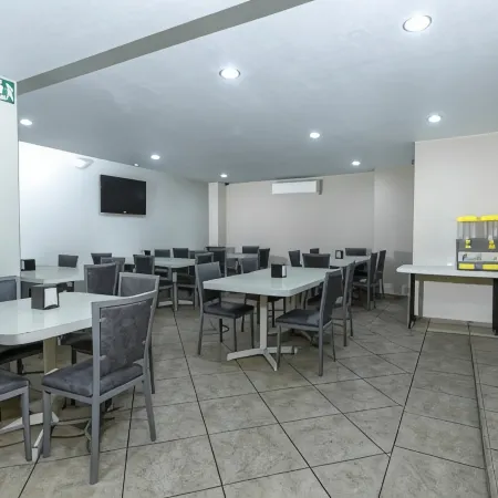 Hotel Plaza del Arco - Monterrey