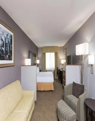 Holiday Inn Express & Suites Danville Hotel di Danville