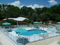 Rock Reef Resort - piscina