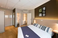 Hôtel de l'Univers Liège Hotels near Chenee