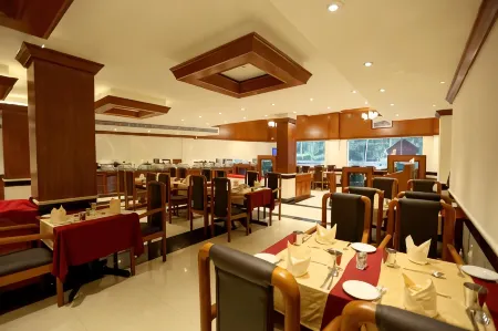 Breeze Residency Отели рядом с Аэропорт Тируччираппалли