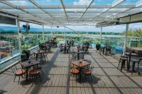 Platinum Adisucipto Hotel & Conference Center - Desayuno