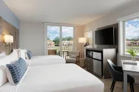 SkyBeach Resort Hotels near Battery Bigelow