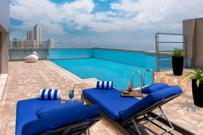 The K Hotel Hotel in zona Khalifa Bin Salman Port