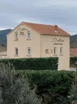 L'Oustaloise Hotels in Autignac