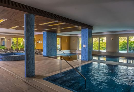 로열 클럽 호텔 비세그라드