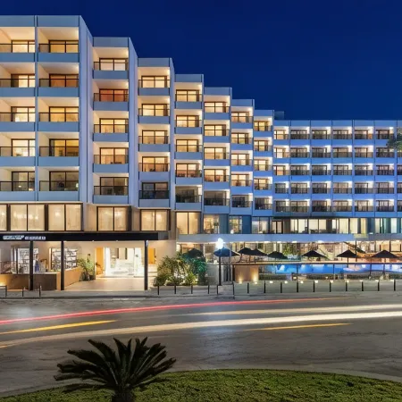 Blue Sky City Beach Hotel Отели рядом с достопримечательностью «Пляж Родоса»